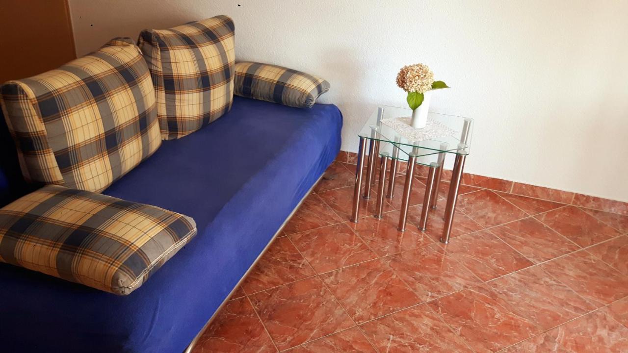 Apartmani Jureta Okrug Gornji Exterior photo