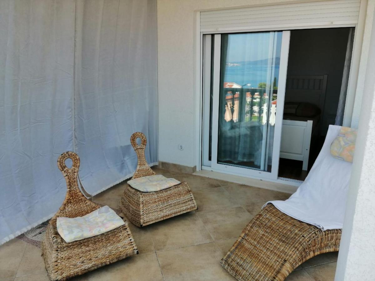 Apartmani Jureta Okrug Gornji Exterior photo