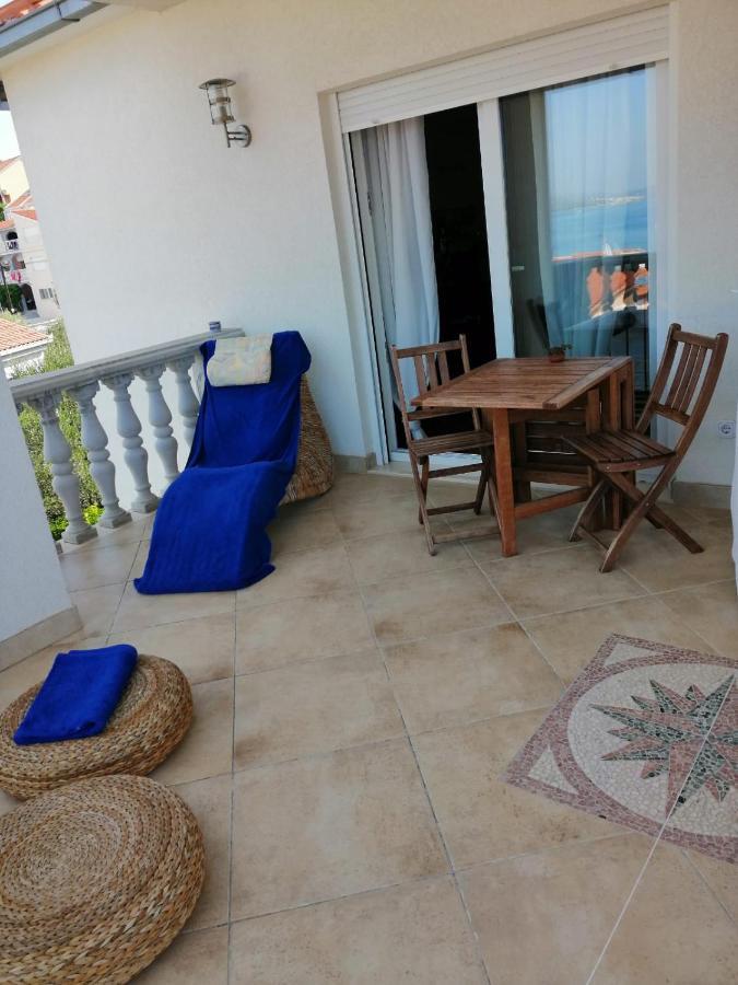 Apartmani Jureta Okrug Gornji Exterior photo