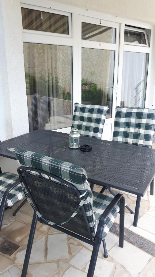 Apartmani Jureta Okrug Gornji Exterior photo
